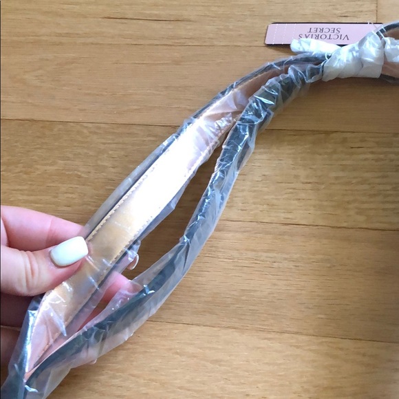 Victoria’s Secret Black Lace Up Weekend Tote Bag - Picture 4 of 7